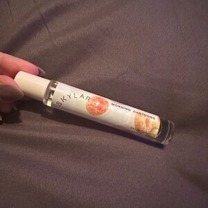New* Skylar Morning Cartoons Roller Perfume – White Cap